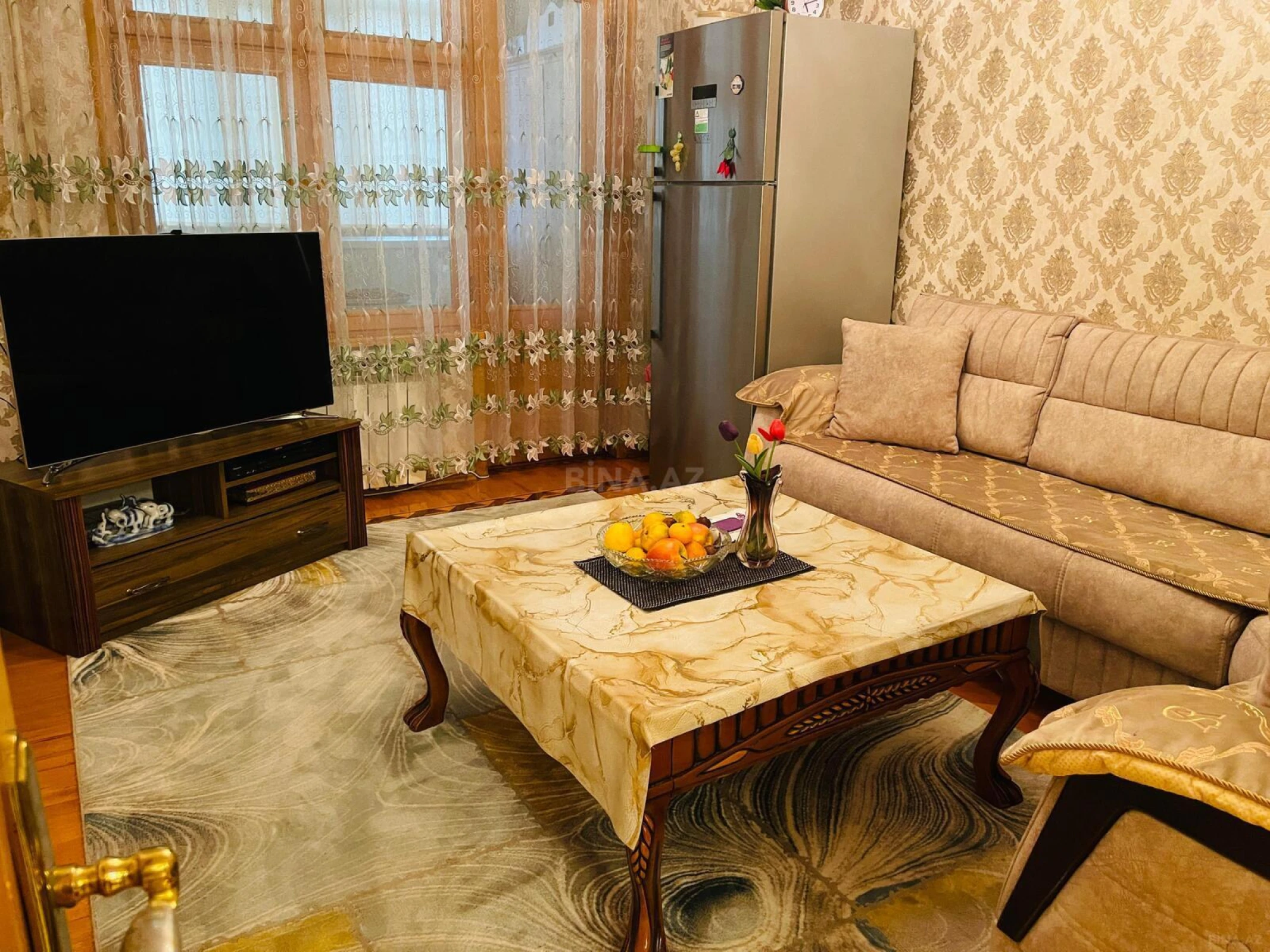 Satılır 5 otaqlı mənzil 120 m²