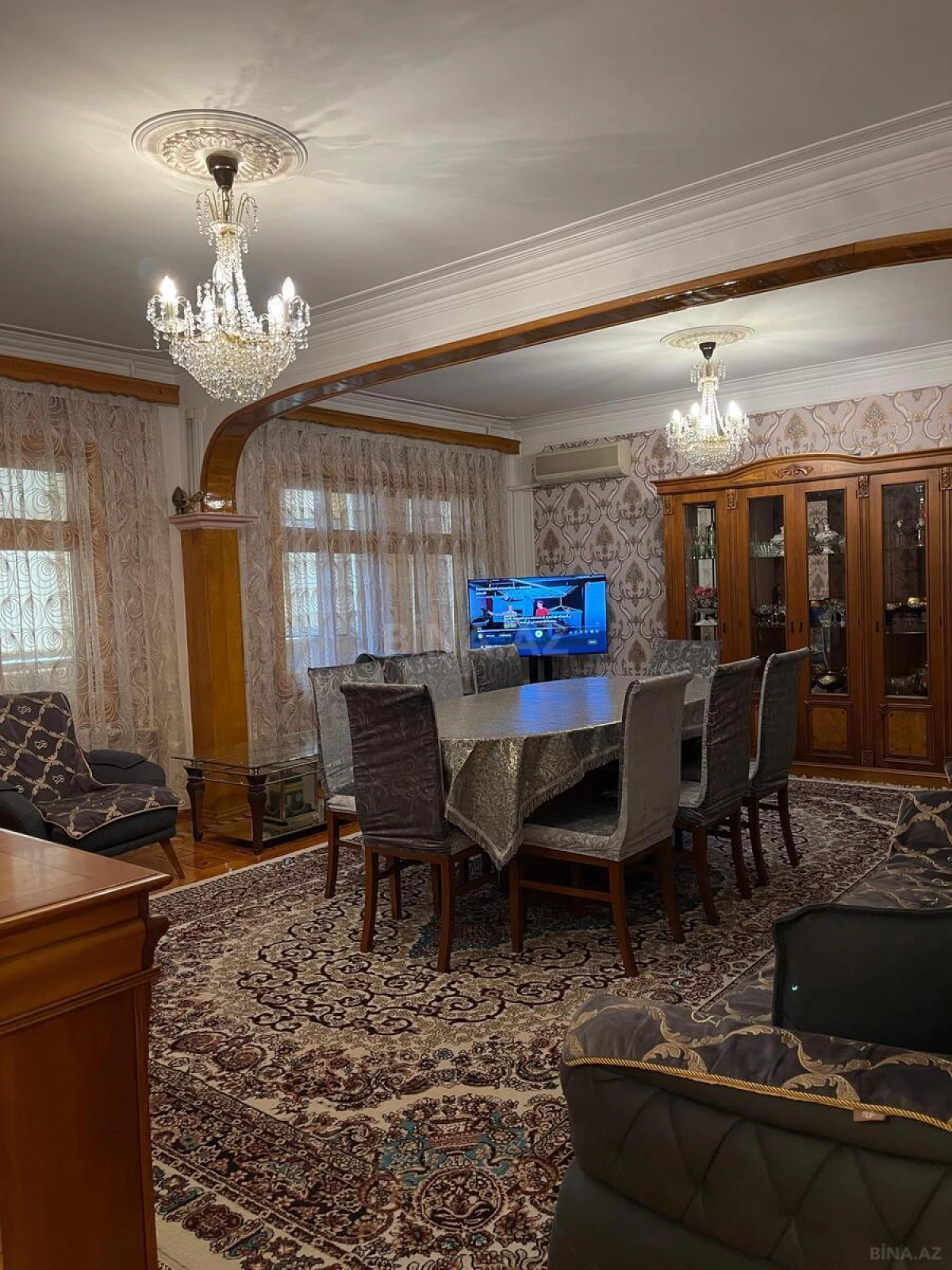 Satılır 5 otaqlı mənzil 120 m²