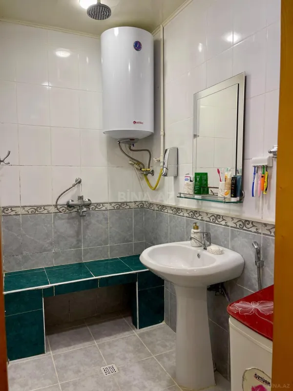 Satılır 5 otaqlı mənzil 120 m²