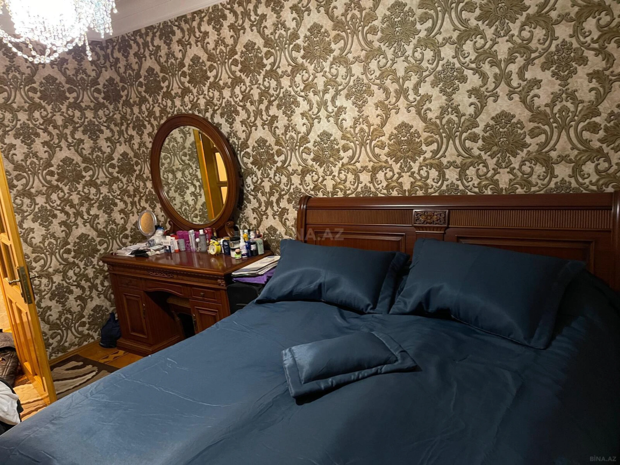 Satılır 5 otaqlı mənzil 120 m²