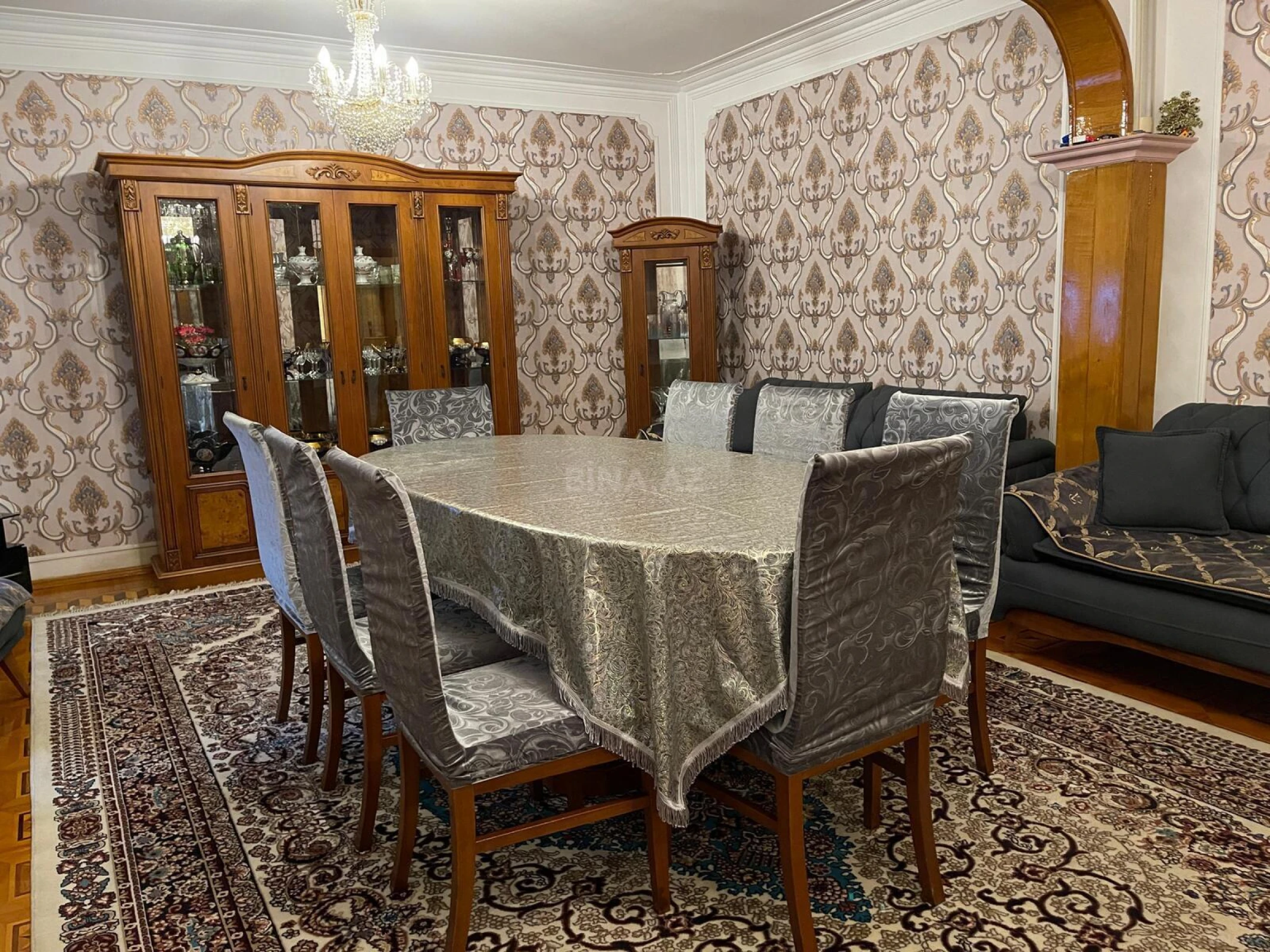 Satılır 5 otaqlı mənzil 120 m²