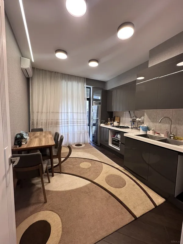 Satılır 3 otaqlı mənzil 103 m²