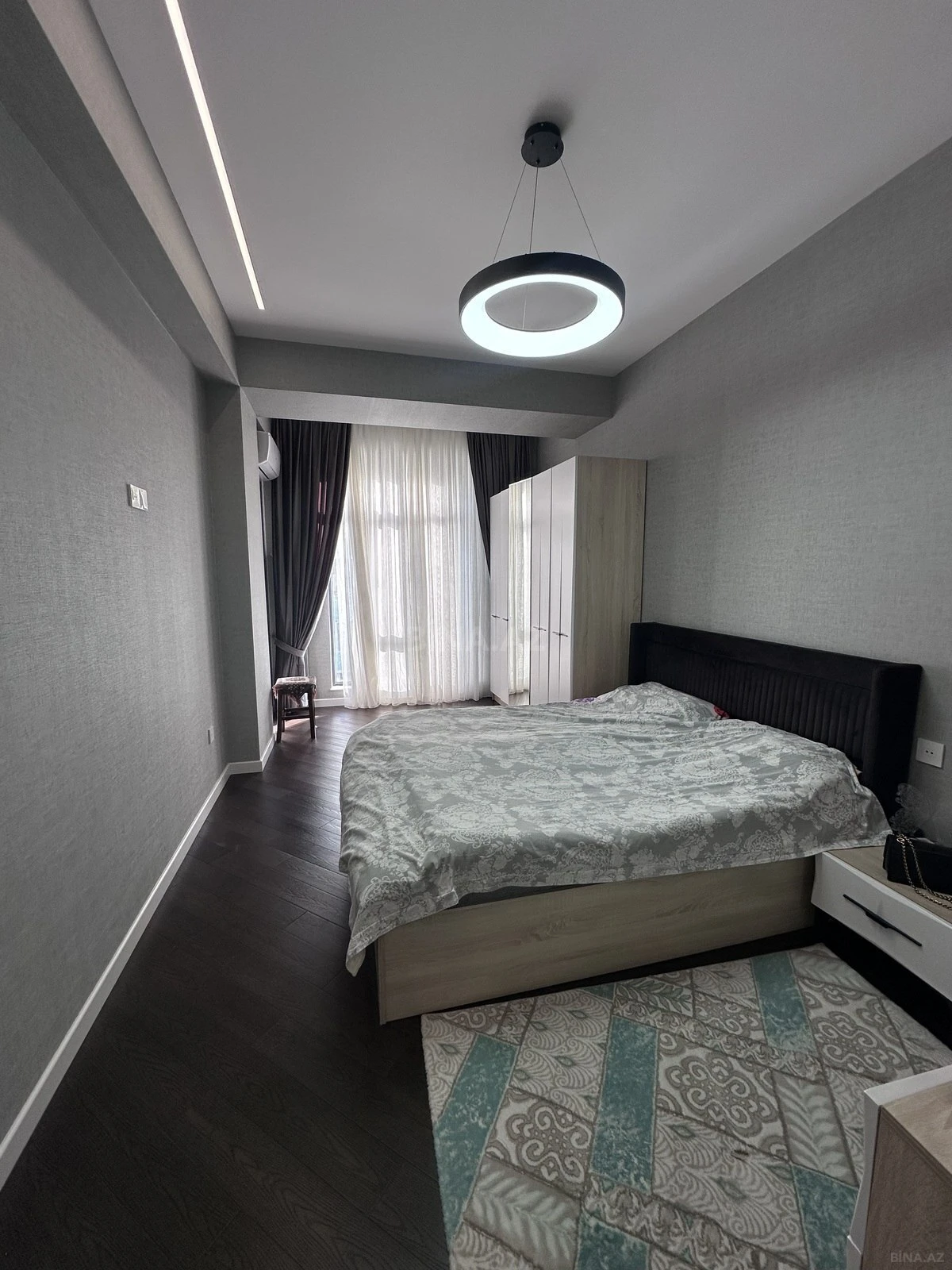 Satılır 3 otaqlı mənzil 103 m²