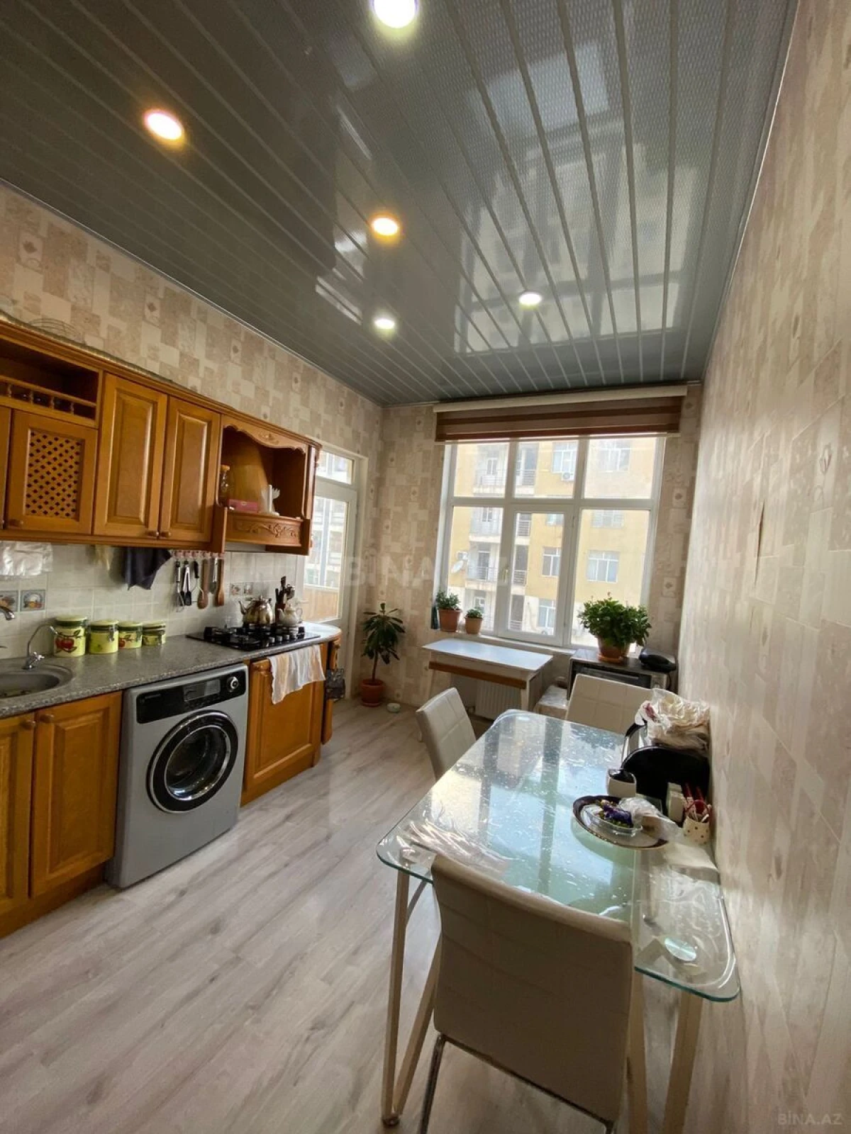 Satılır 3 otaqlı mənzil 97 m²