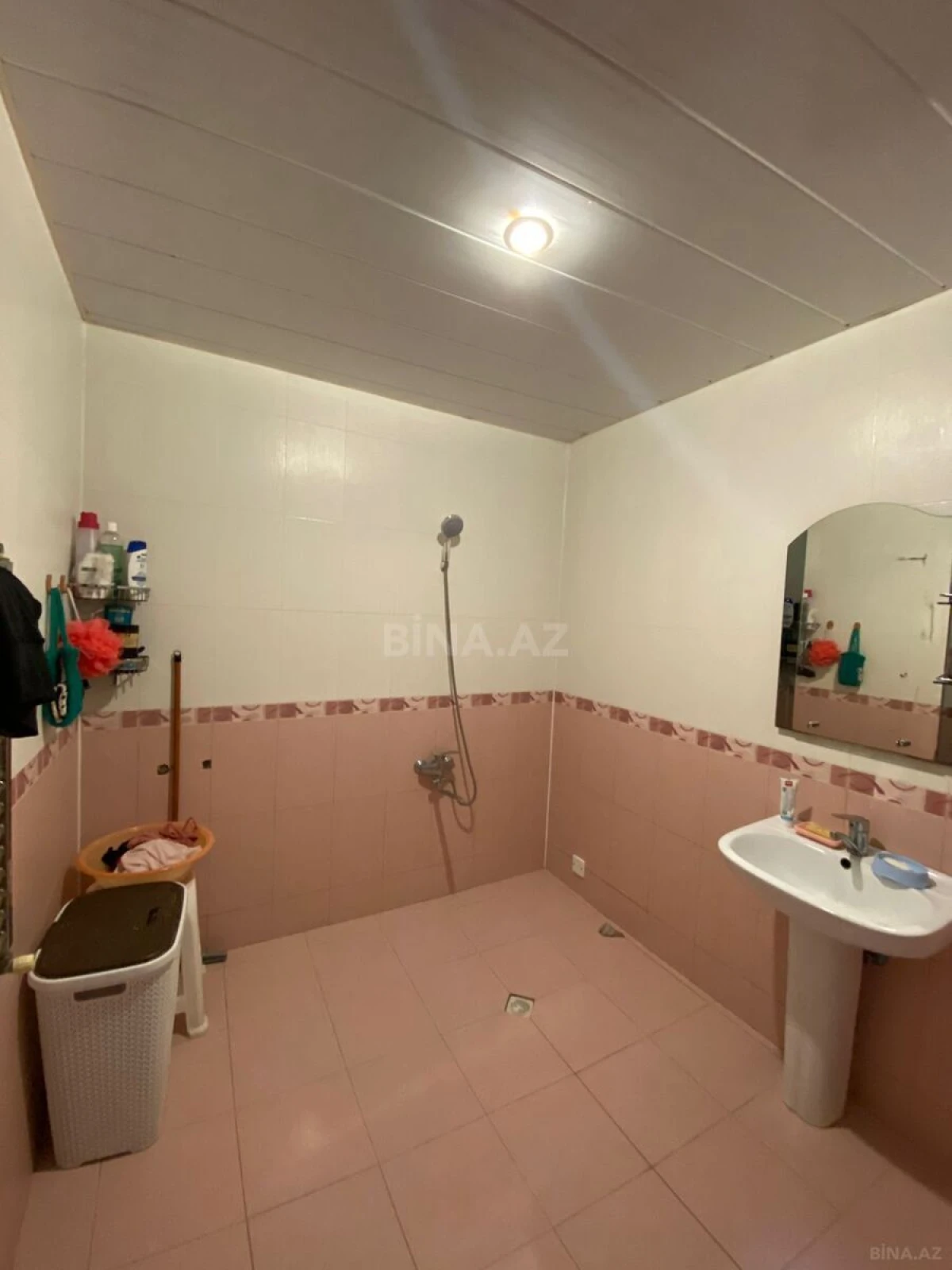 Satılır 3 otaqlı mənzil 97 m²