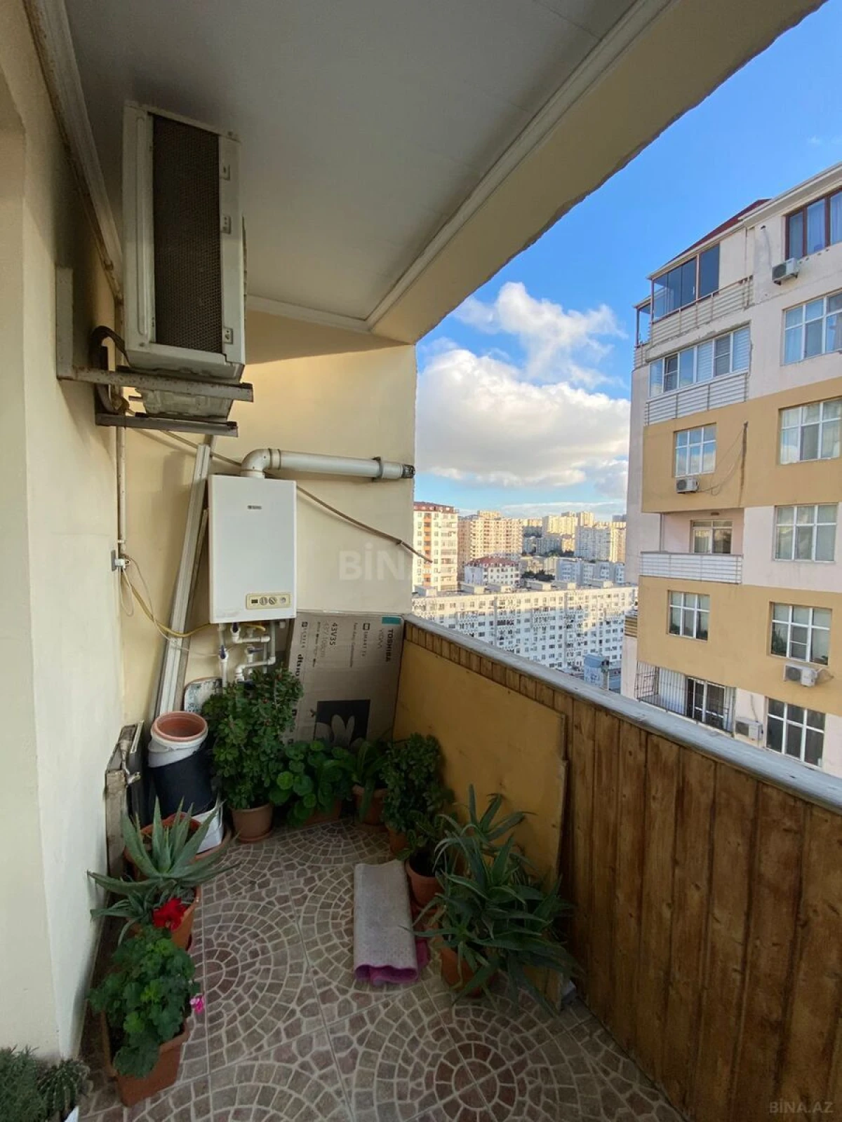 Satılır 3 otaqlı mənzil 97 m²