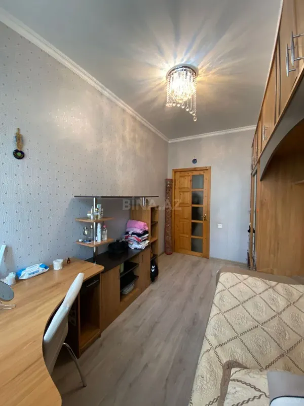 Satılır 3 otaqlı mənzil 97 m²