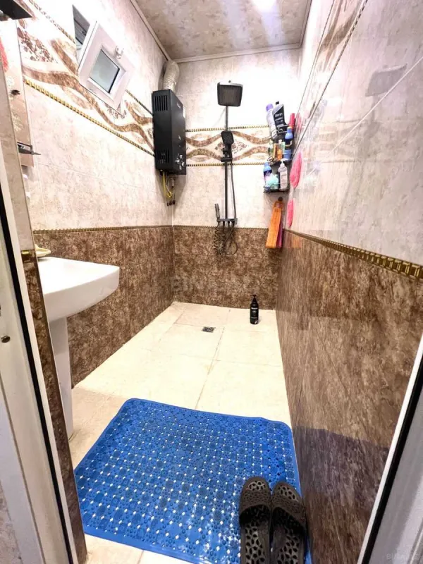 Satılır 4 otaqlı mənzil 110 m²