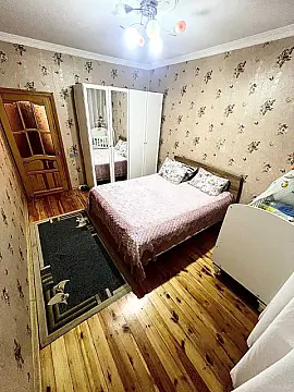 Satılır 4 otaqlı mənzil 110 m²