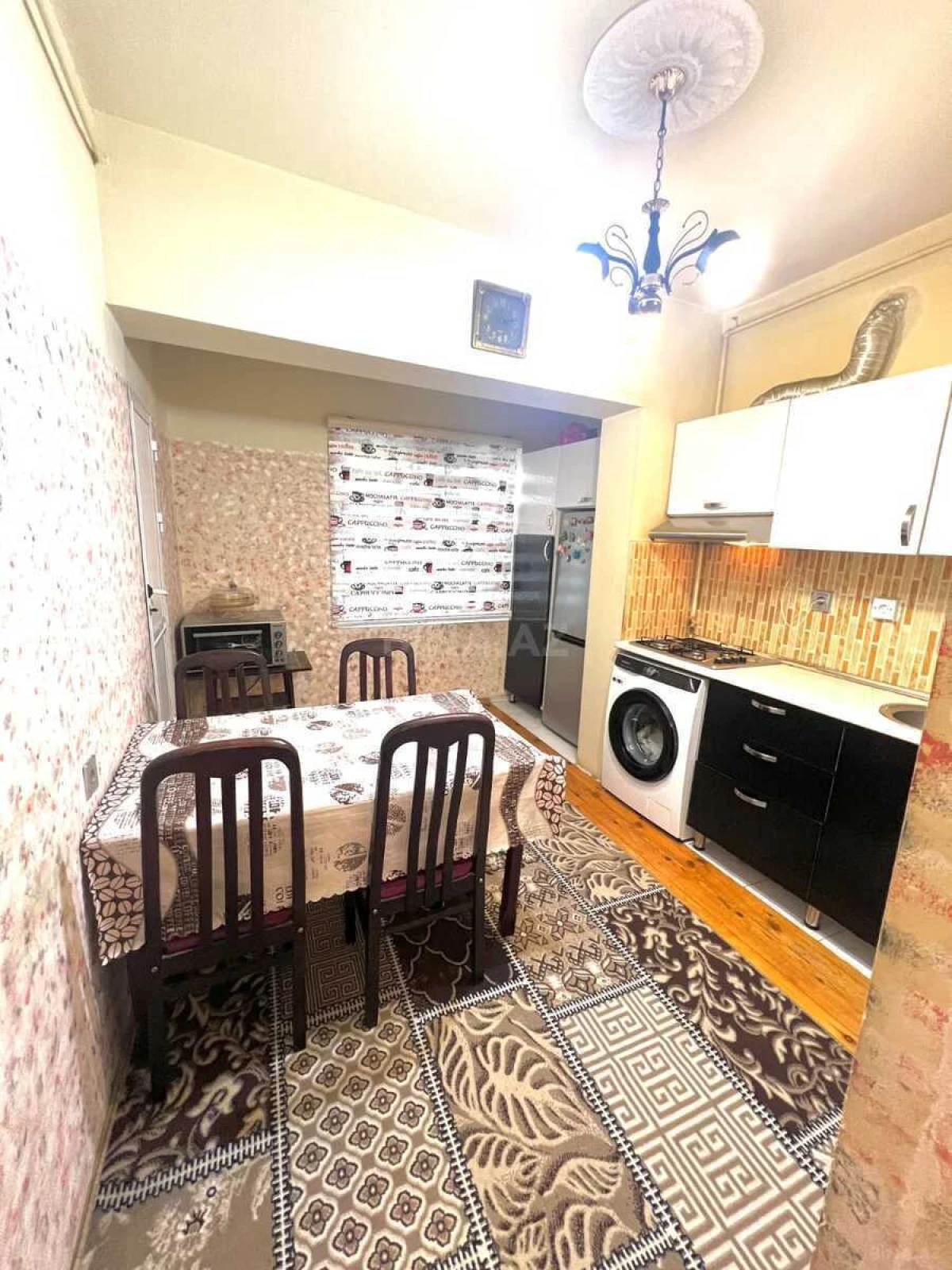 Satılır 4 otaqlı mənzil 110 m²