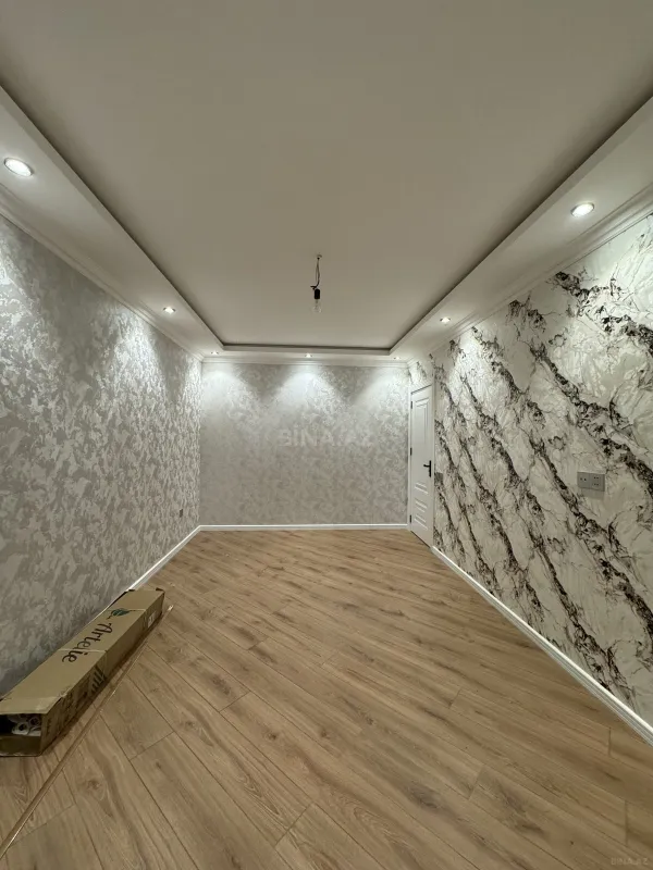 Satılır 2 otaqlı mənzil 65 m²