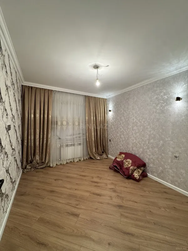 Satılır 2 otaqlı mənzil 65 m²