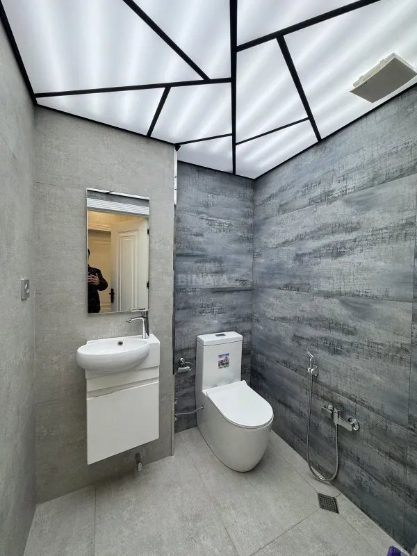 Satılır 2 otaqlı mənzil 65 m²