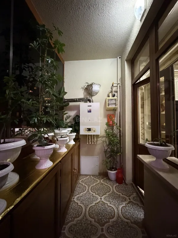 Satılır 3 otaqlı mənzil 126 m²