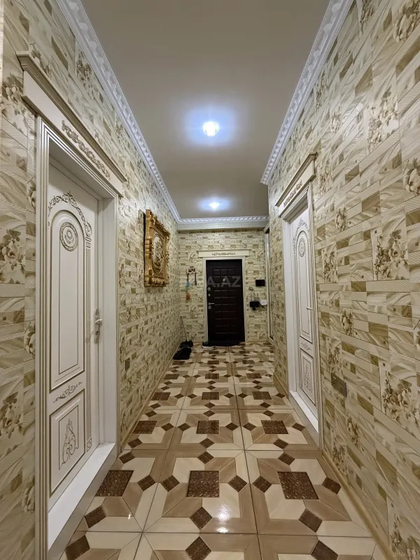 Satılır 3 otaqlı mənzil 126 m²