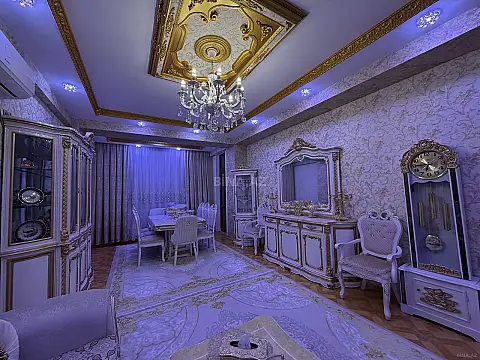 Satılır 3 otaqlı mənzil 126 m²