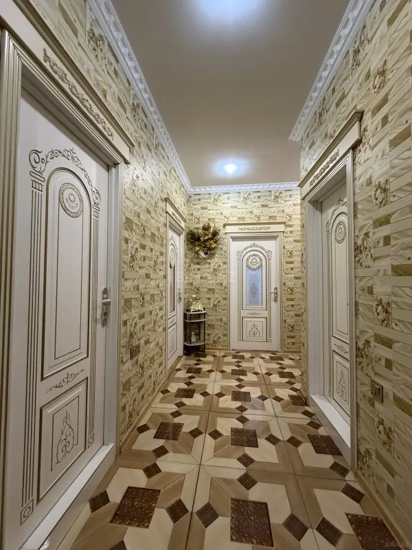 Satılır 3 otaqlı mənzil 126 m²