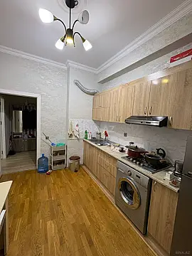 Satılır 2 otaqlı mənzil 66 m²