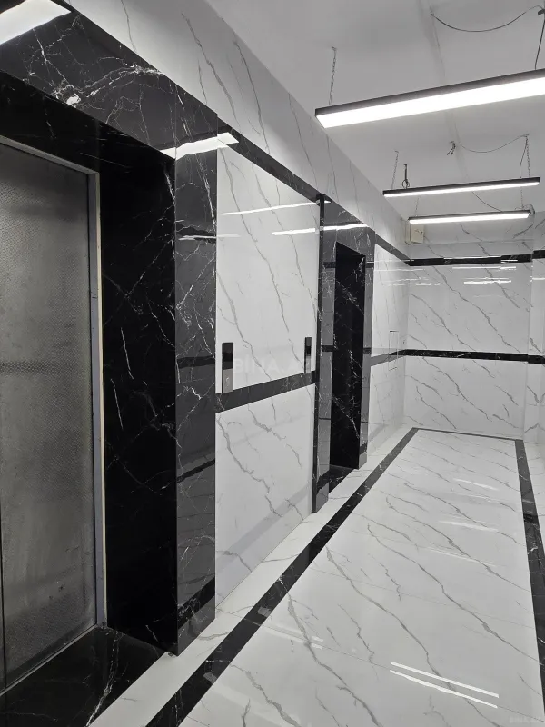 Satılır 2 otaqlı mənzil 101 m²