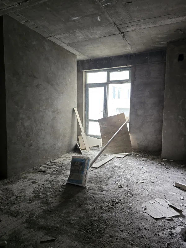 Satılır 2 otaqlı mənzil 101 m²