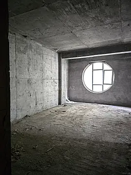 Satılır 2 otaqlı mənzil 101 m²