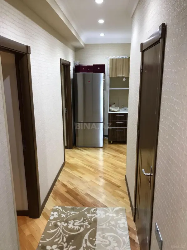 Satılır 3 otaqlı mənzil 110 m²