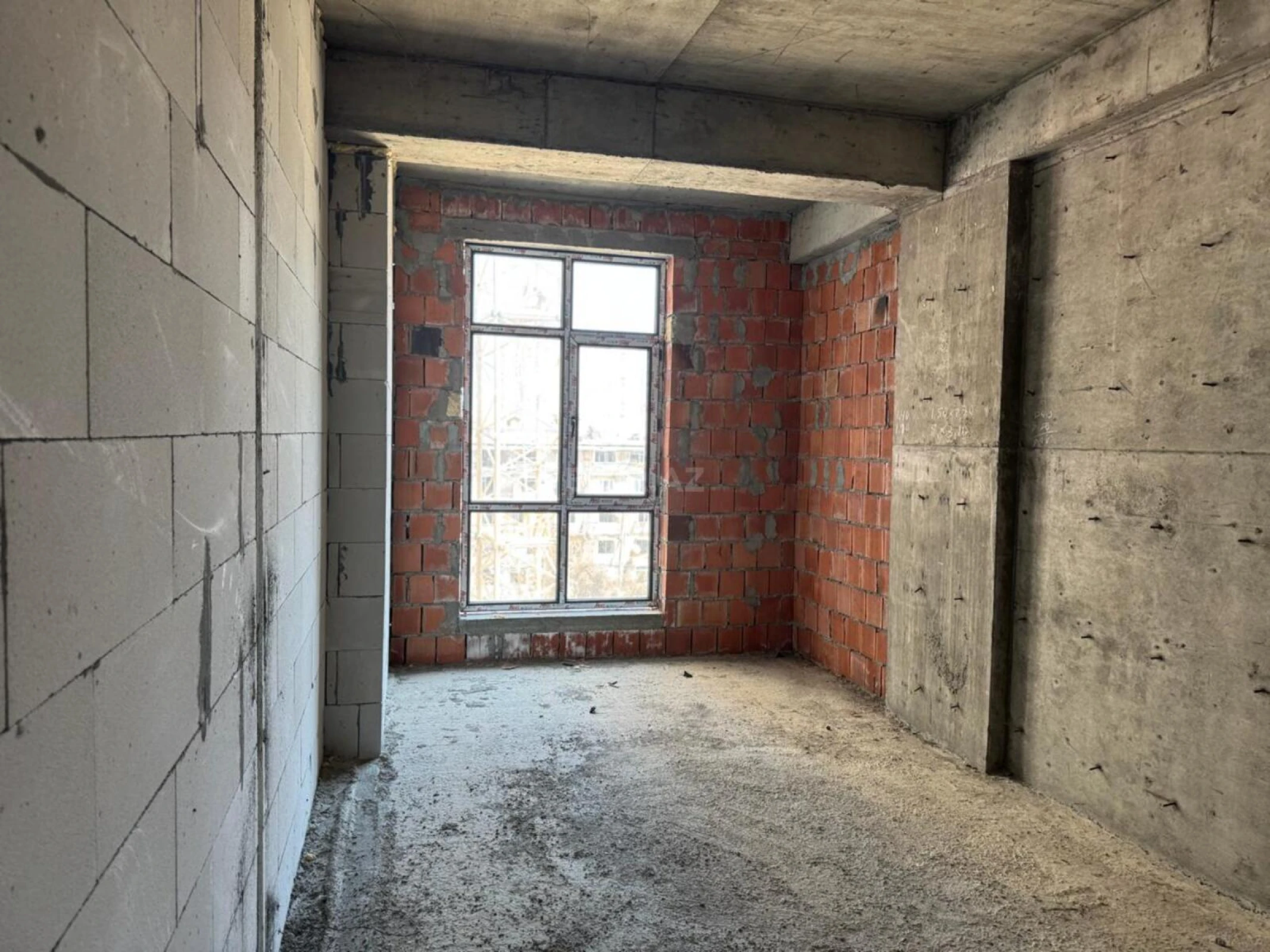 Satılır 1 otaqlı mənzil 49 m²