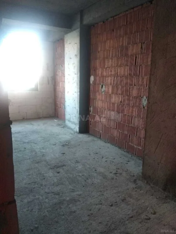 Satılır 2 otaqlı mənzil 77 m²