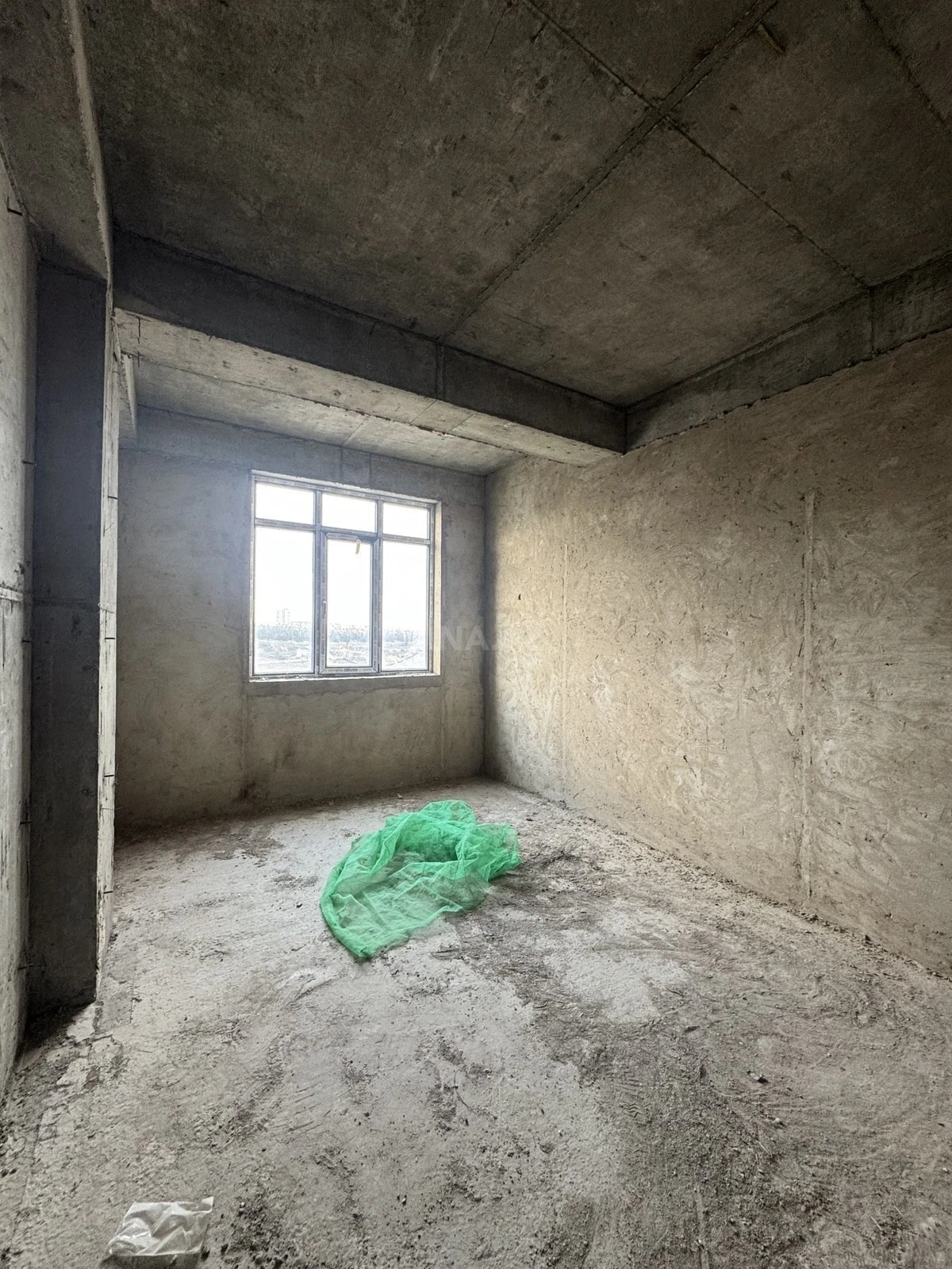 Satılır 2 otaqlı mənzil 68 m²