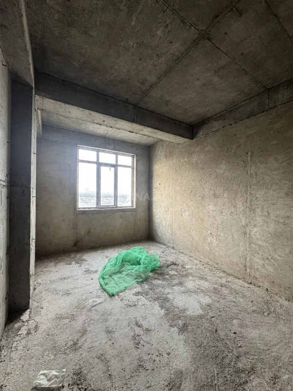 Satılır 2 otaqlı mənzil 68 m²