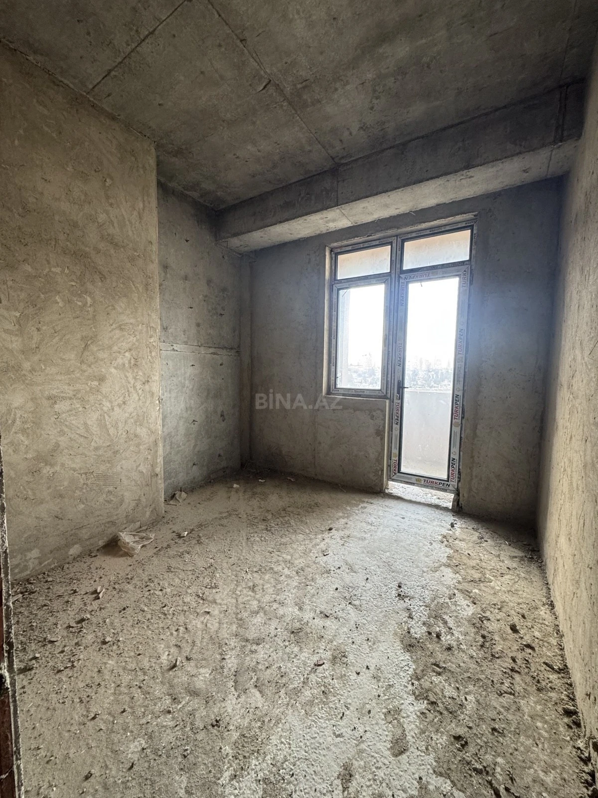 Satılır 2 otaqlı mənzil 68 m²