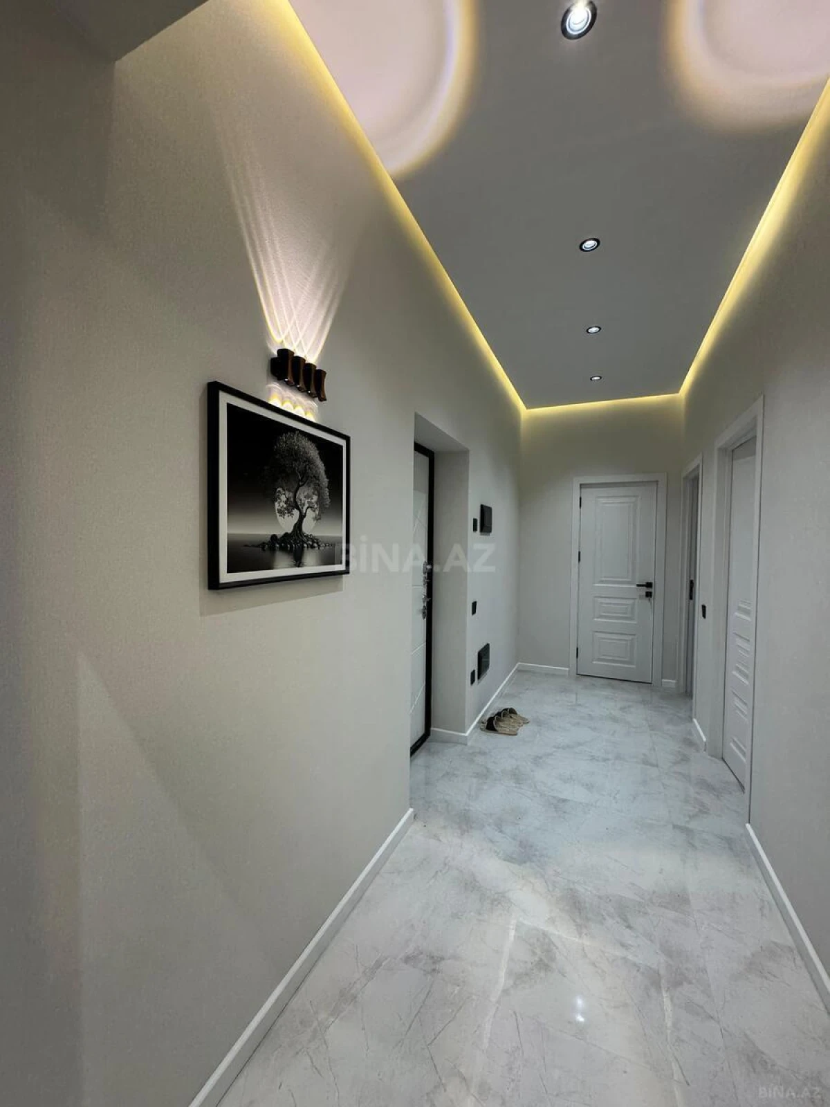 Satılır 2 otaqlı mənzil 68 m²