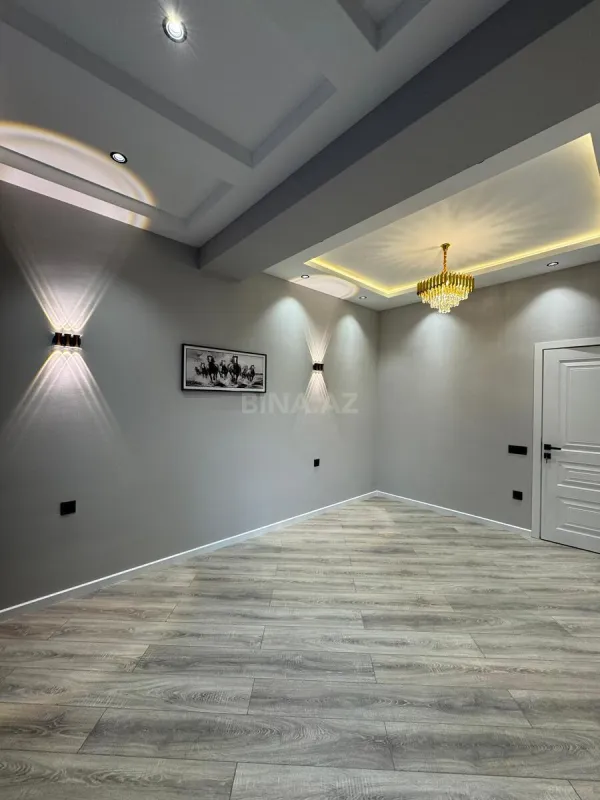 Satılır 2 otaqlı mənzil 68 m²