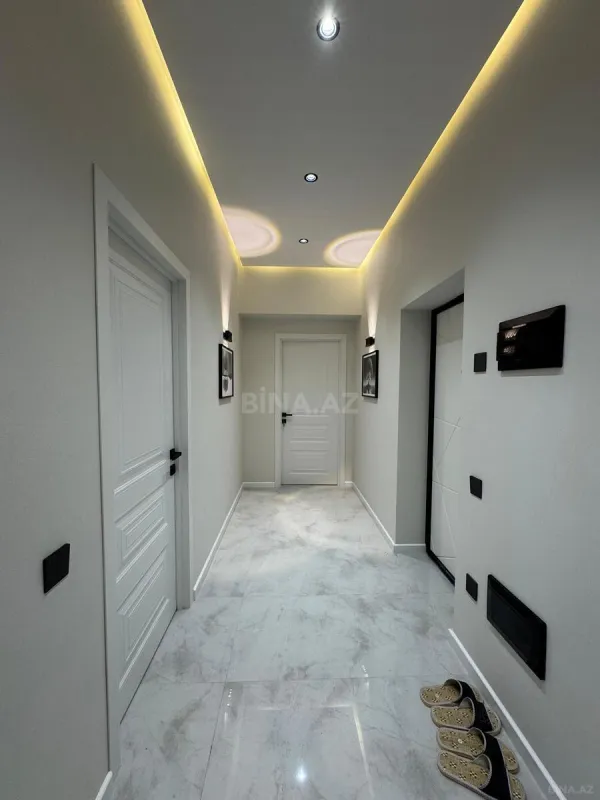 Satılır 2 otaqlı mənzil 68 m²