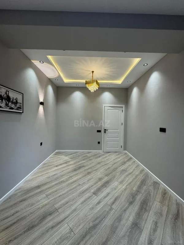 Satılır 2 otaqlı mənzil 68 m²
