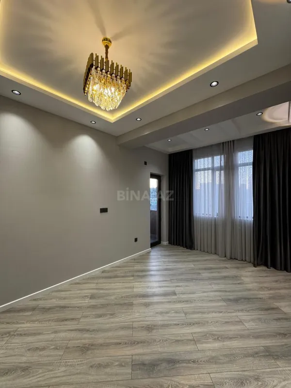 Satılır 2 otaqlı mənzil 68 m²