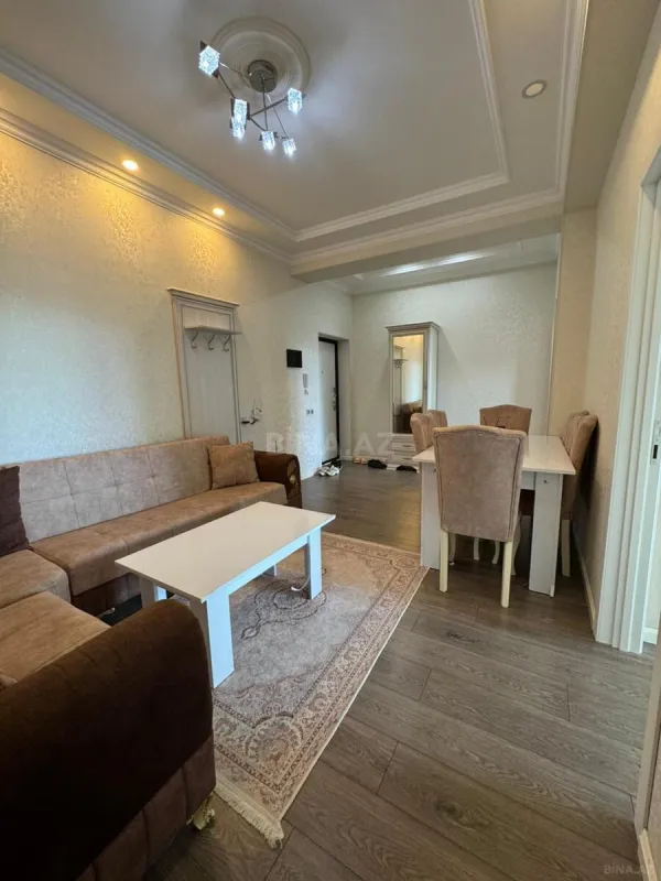 Satılır 2 otaqlı mənzil 87 m²