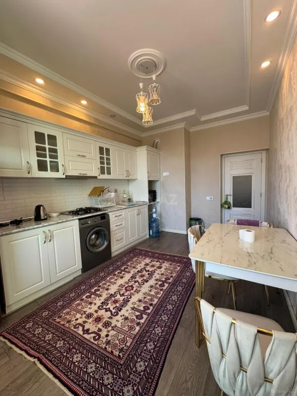 Satılır 2 otaqlı mənzil 87 m²