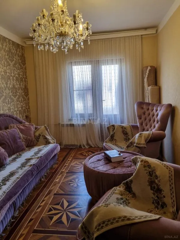 Satılır 4 otaqlı mənzil 100 m²