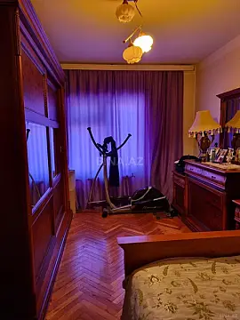 Satılır 4 otaqlı mənzil 100 m²