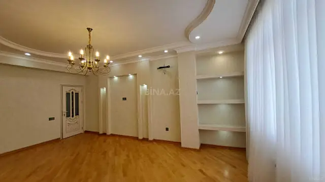 Satılır 2 otaqlı mənzil 85 m²
