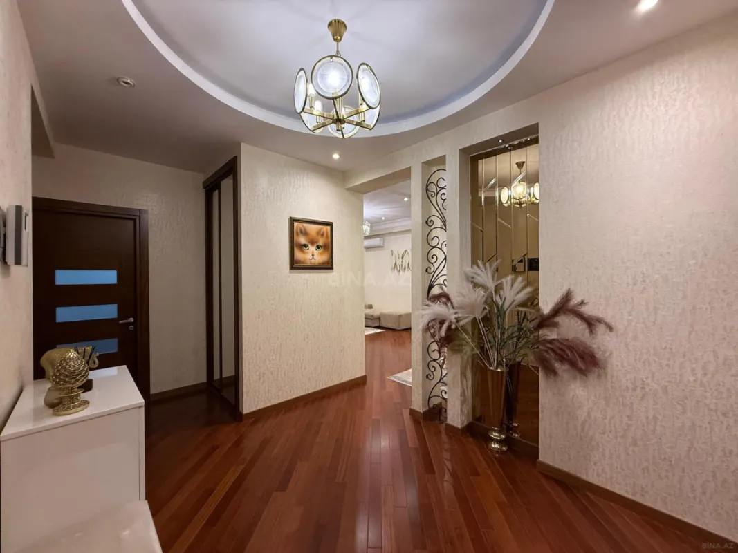 Satılır 3 otaqlı mənzil 100 m²