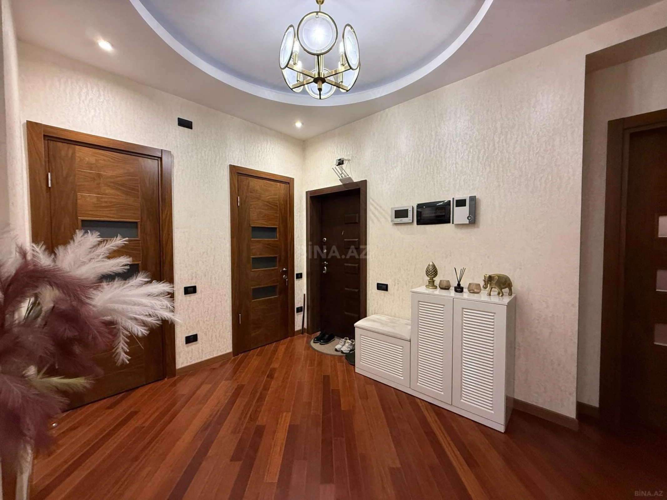 Satılır 3 otaqlı mənzil 100 m²