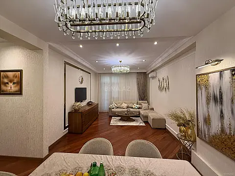 Satılır 3 otaqlı mənzil 100 m²