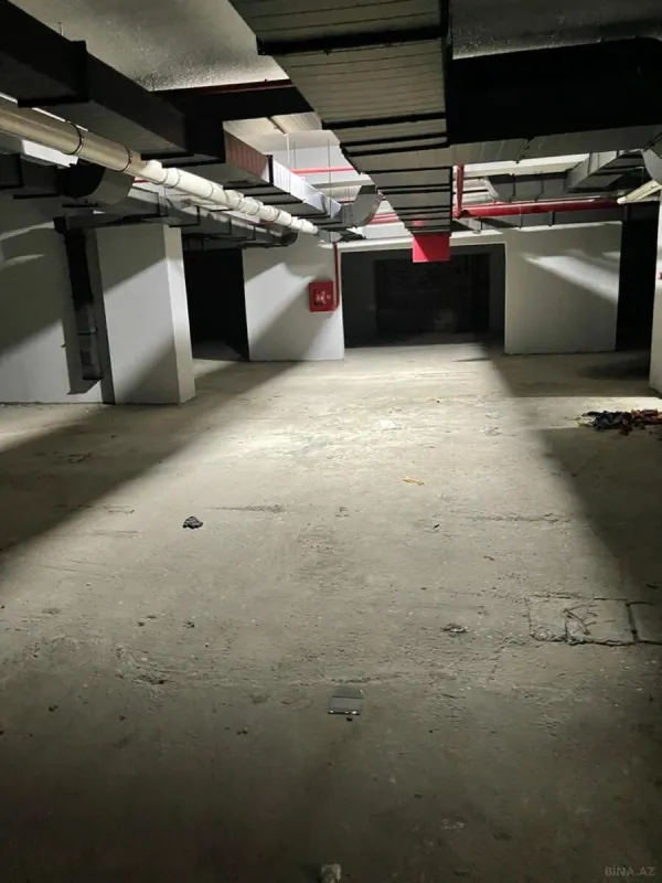 Satılır 4 otaqlı mənzil 148.9 m²