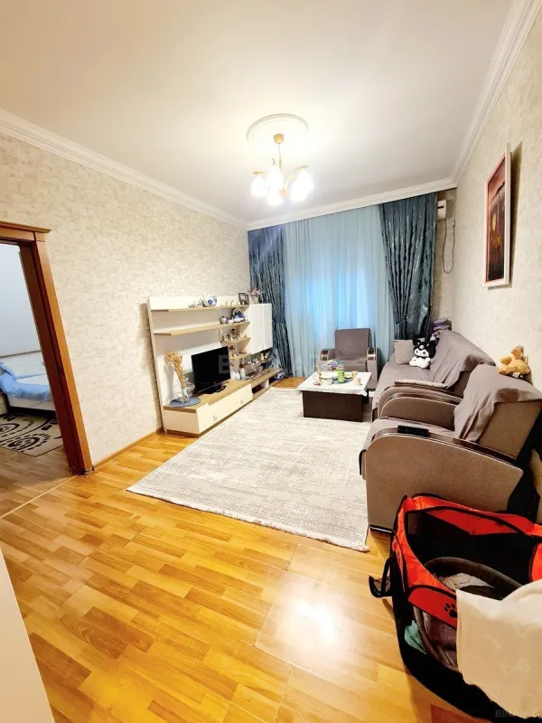 Satılır 2 otaqlı mənzil 60 m²