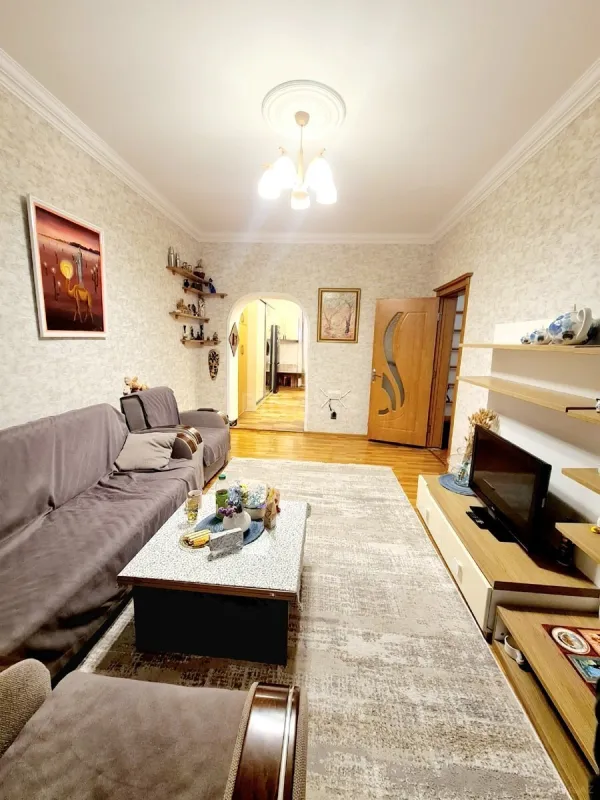 Satılır 2 otaqlı mənzil 60 m²