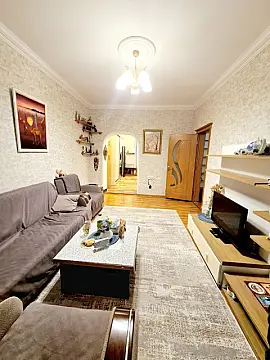 Satılır 2 otaqlı mənzil 60 m²