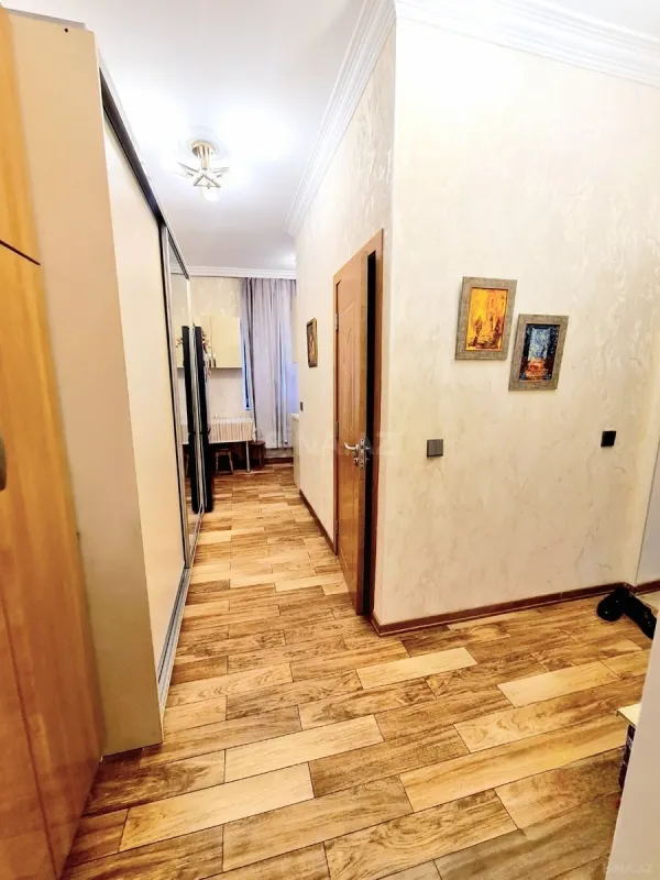 Satılır 2 otaqlı mənzil 60 m²