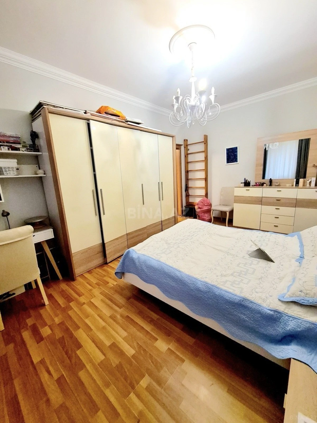 Satılır 2 otaqlı mənzil 60 m²